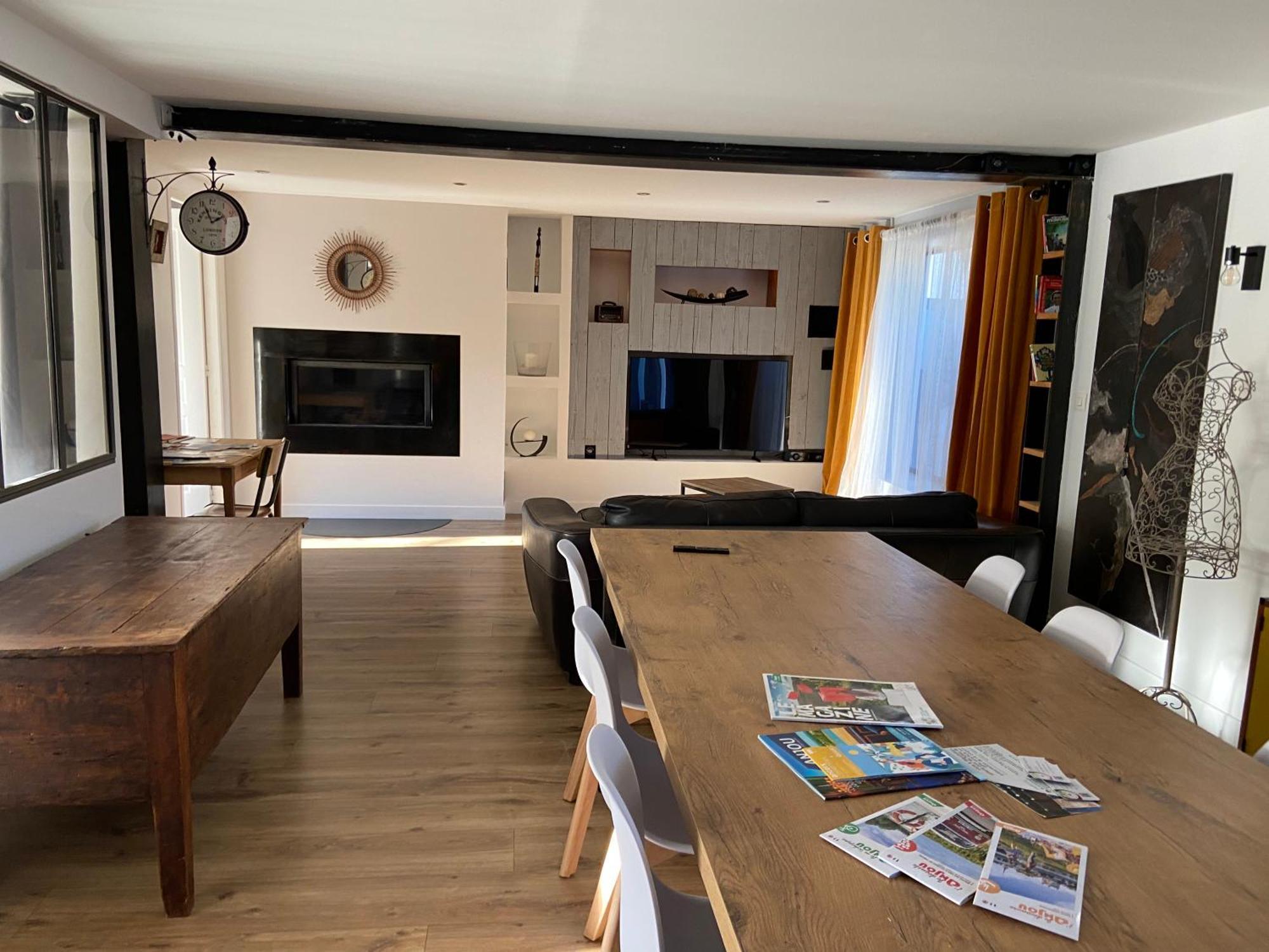 Les Logis Du Forgeron, Gites De Groupe Entre Loire & Vignes Saint-Jean-des-Mauvrets ภายนอก รูปภาพ