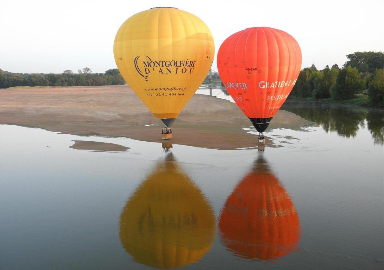 Les Logis Du Forgeron, Gites De Groupe Entre Loire & Vignes Saint-Jean-des-Mauvrets ภายนอก รูปภาพ